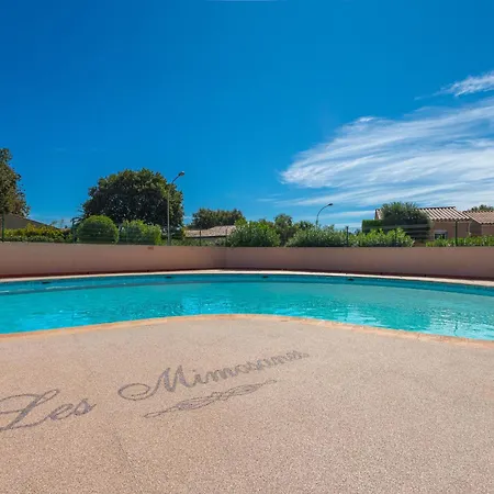 Les Mimosanes-4 By Interhome 펜션 봄레미모사