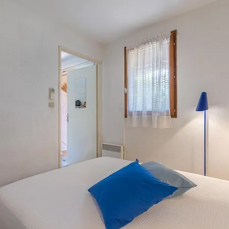 펜션 Les Mimosanes-4 By Interhome