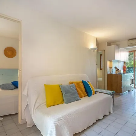 Les Mimosanes-4 By Interhome 봄레미모사